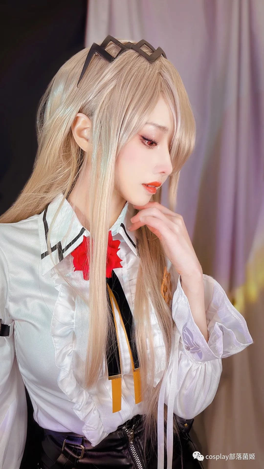 cos:崩坏3丽塔私房自拍@走路摇_zly_wb_图文