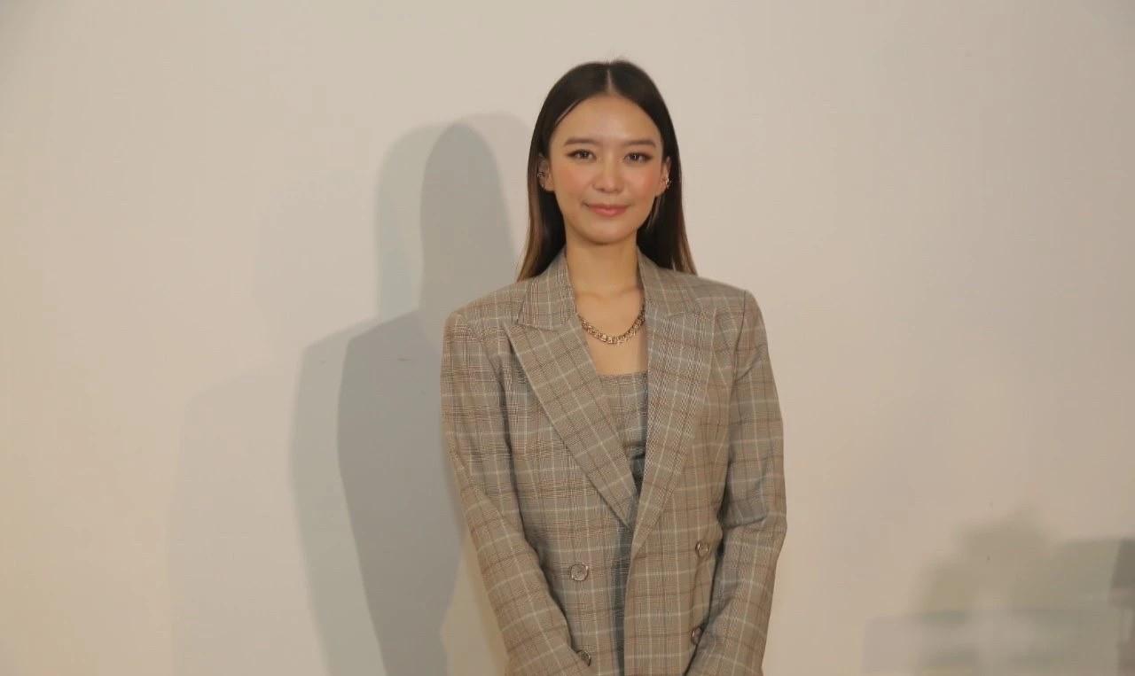 泰星praewa发言:不是因为要与前男友复合,才与hanongh分手的_小烟