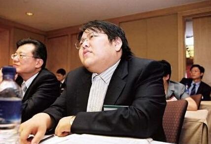 原创5000万娶车晓10年败光125亿山西前首富的儿子如今怎样了