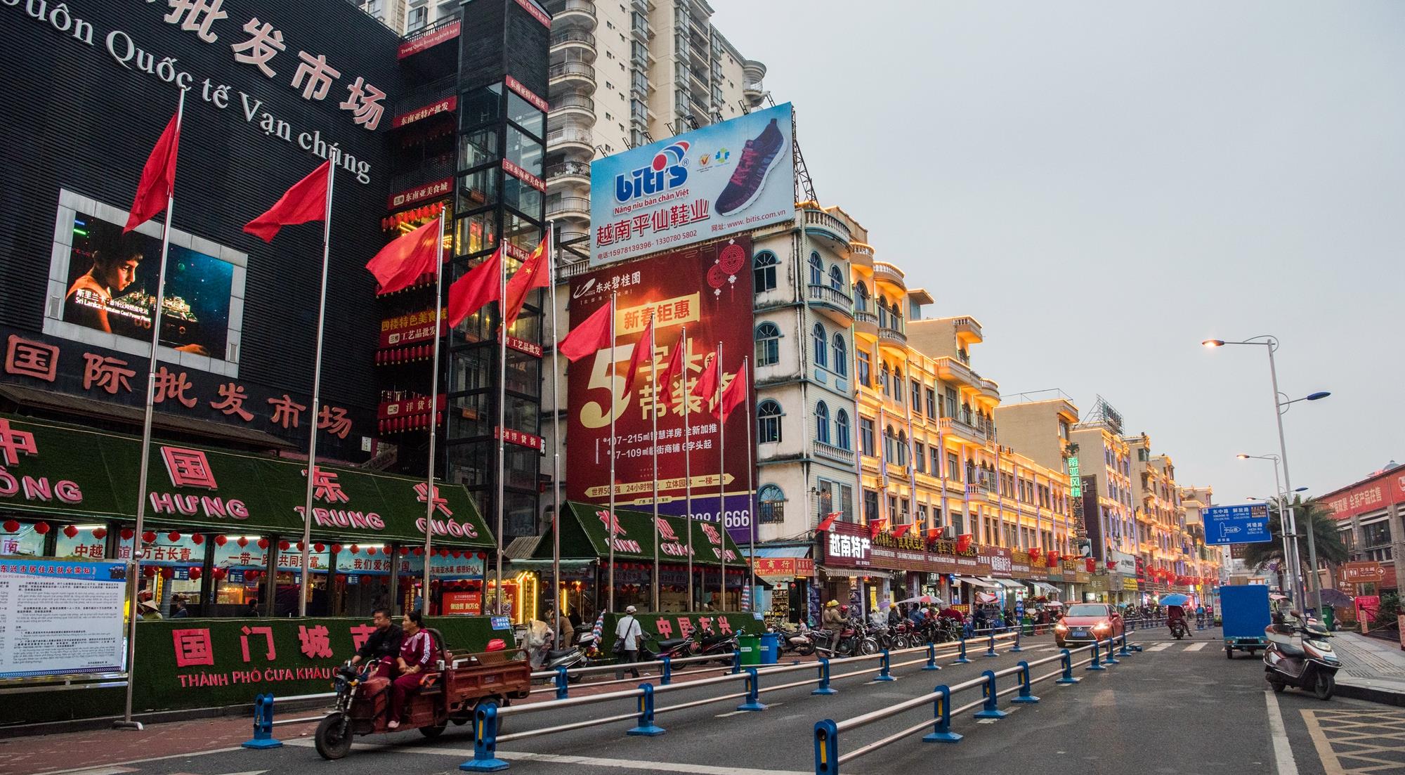 广西边境城市防城港，虽然游人如织，但东北人更喜欢到北海定居