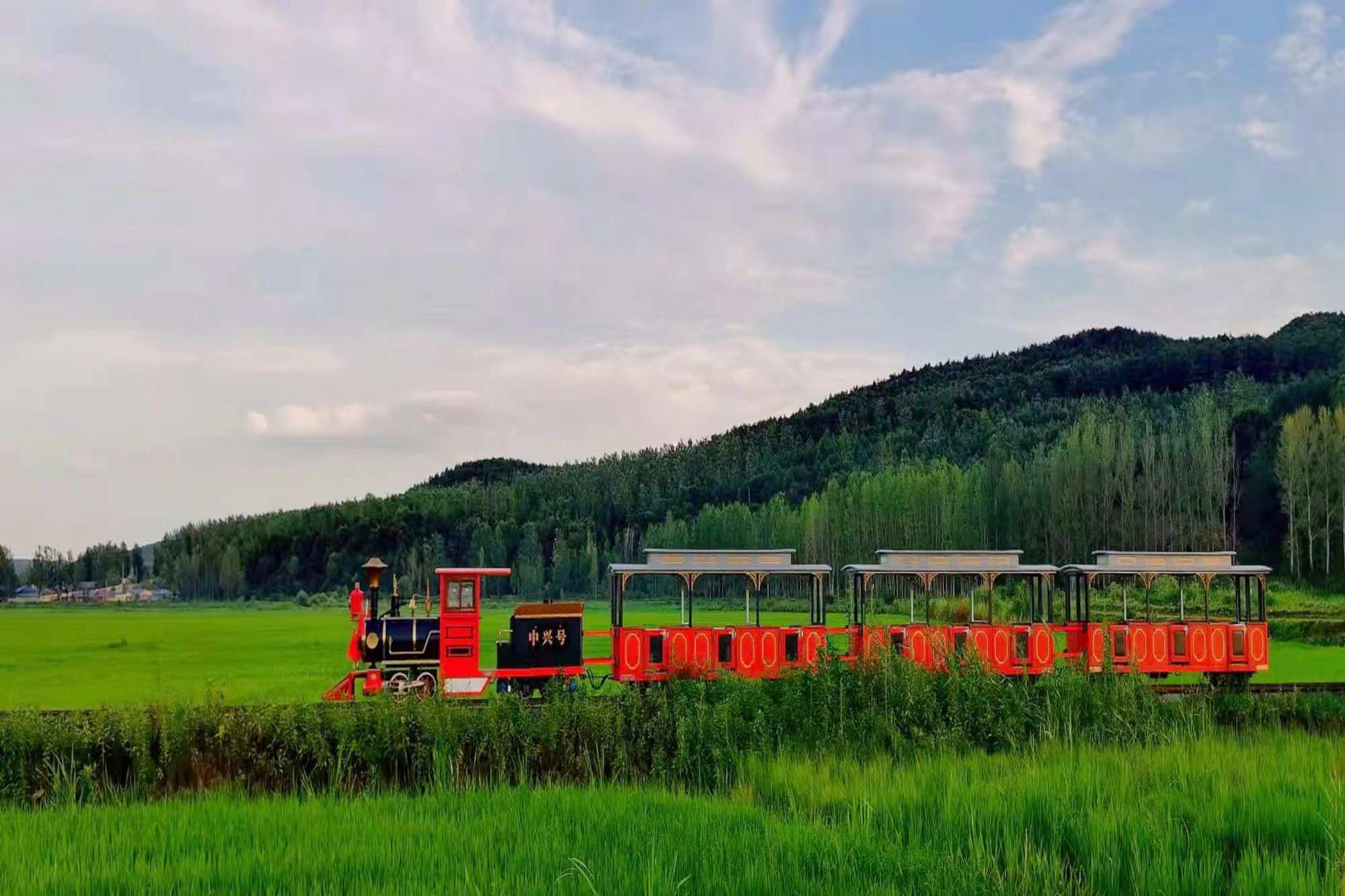 牡丹江有一座中兴村,环境秀美,"三张牌"打出乡村旅游新样板_中国_乡土