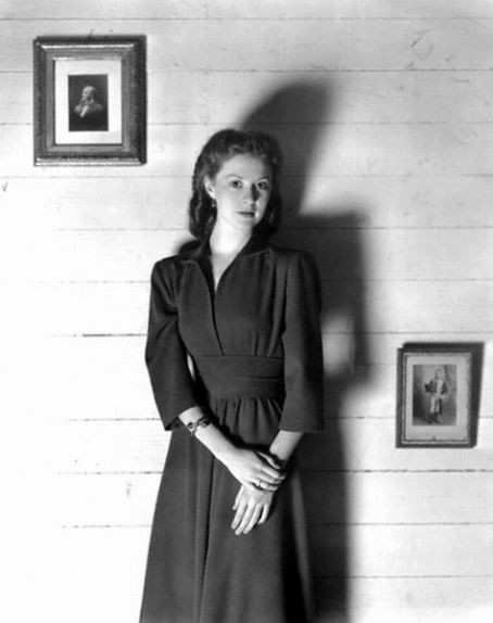 芭蕾仙子:因一部《红菱艳》惊艳世人,她却说这部电影毁了自己_莫伊拉