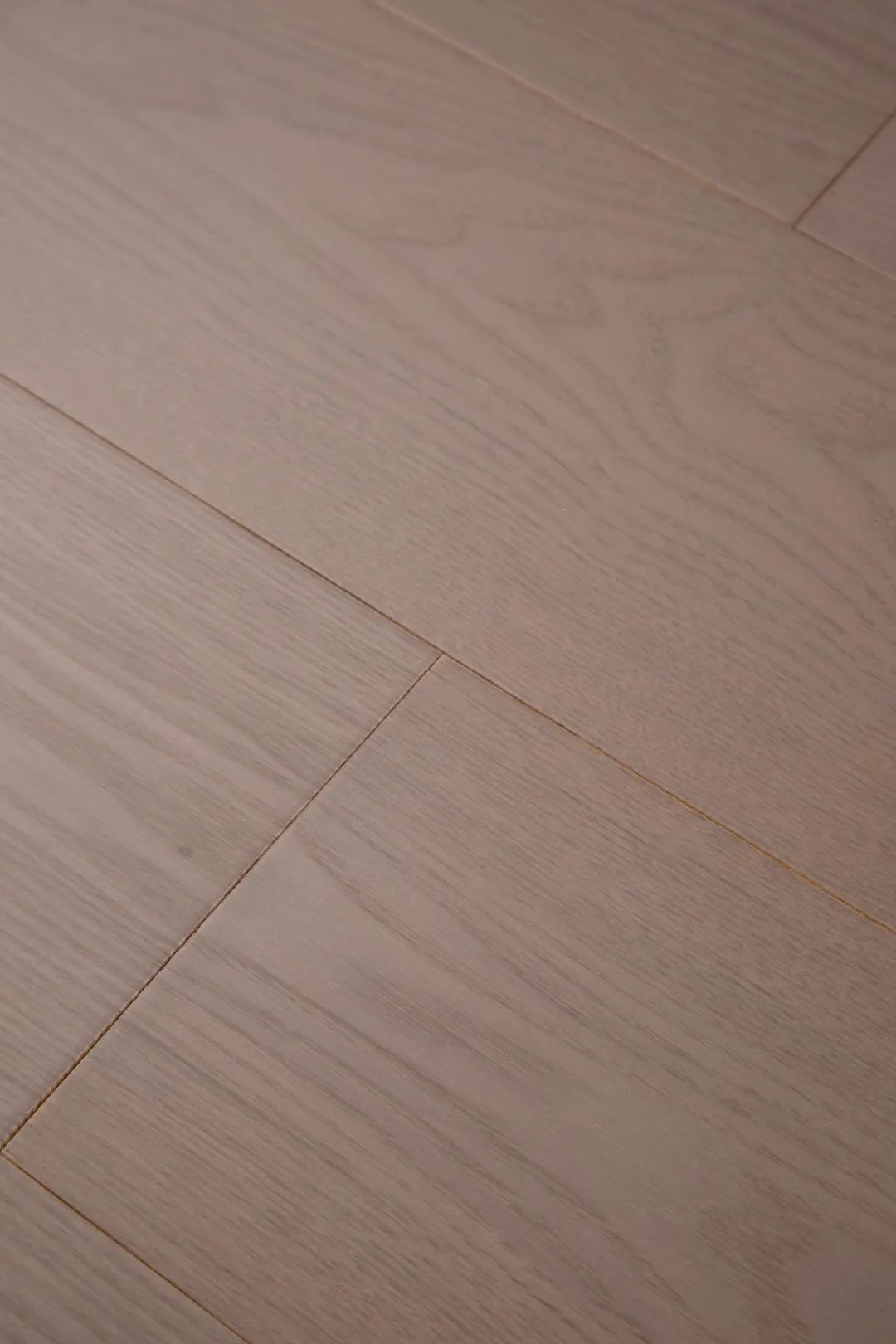 金属漆,实木复合地板上的时尚演绎_工艺_油漆_漆膜