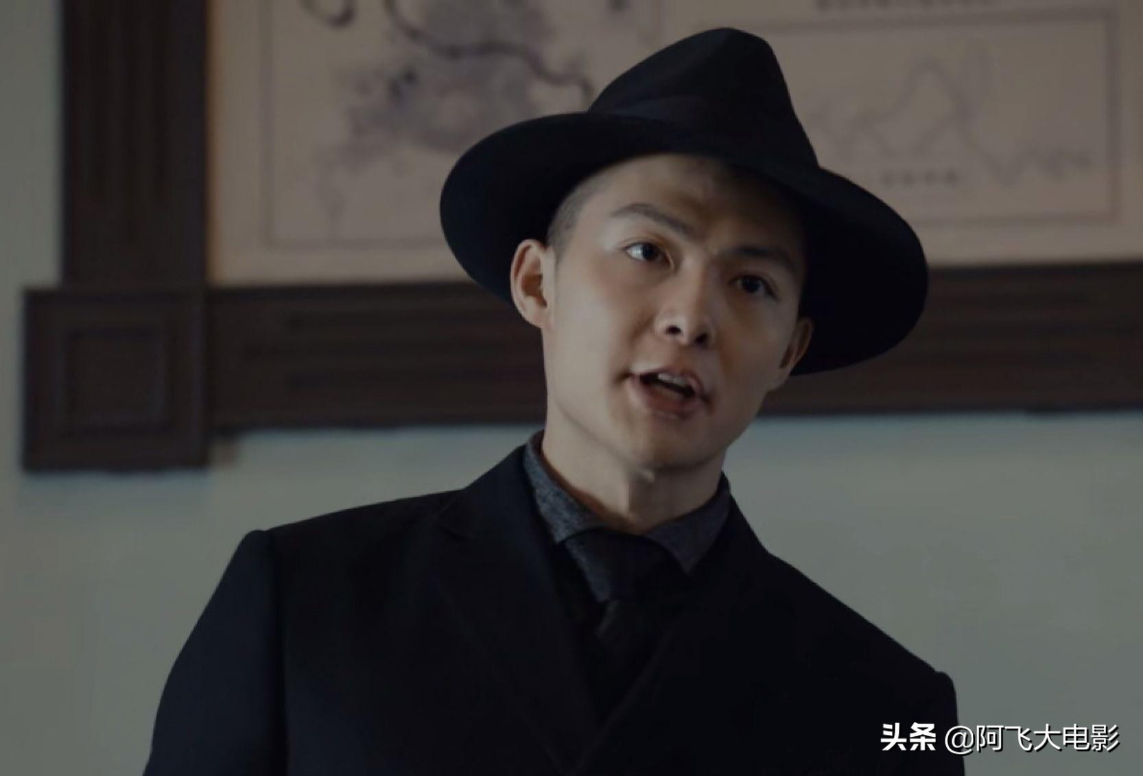 《三叉戟》中的楚呱嗒继续饰演"憨憨"付队长贡献了不少笑料,老河神,鱼