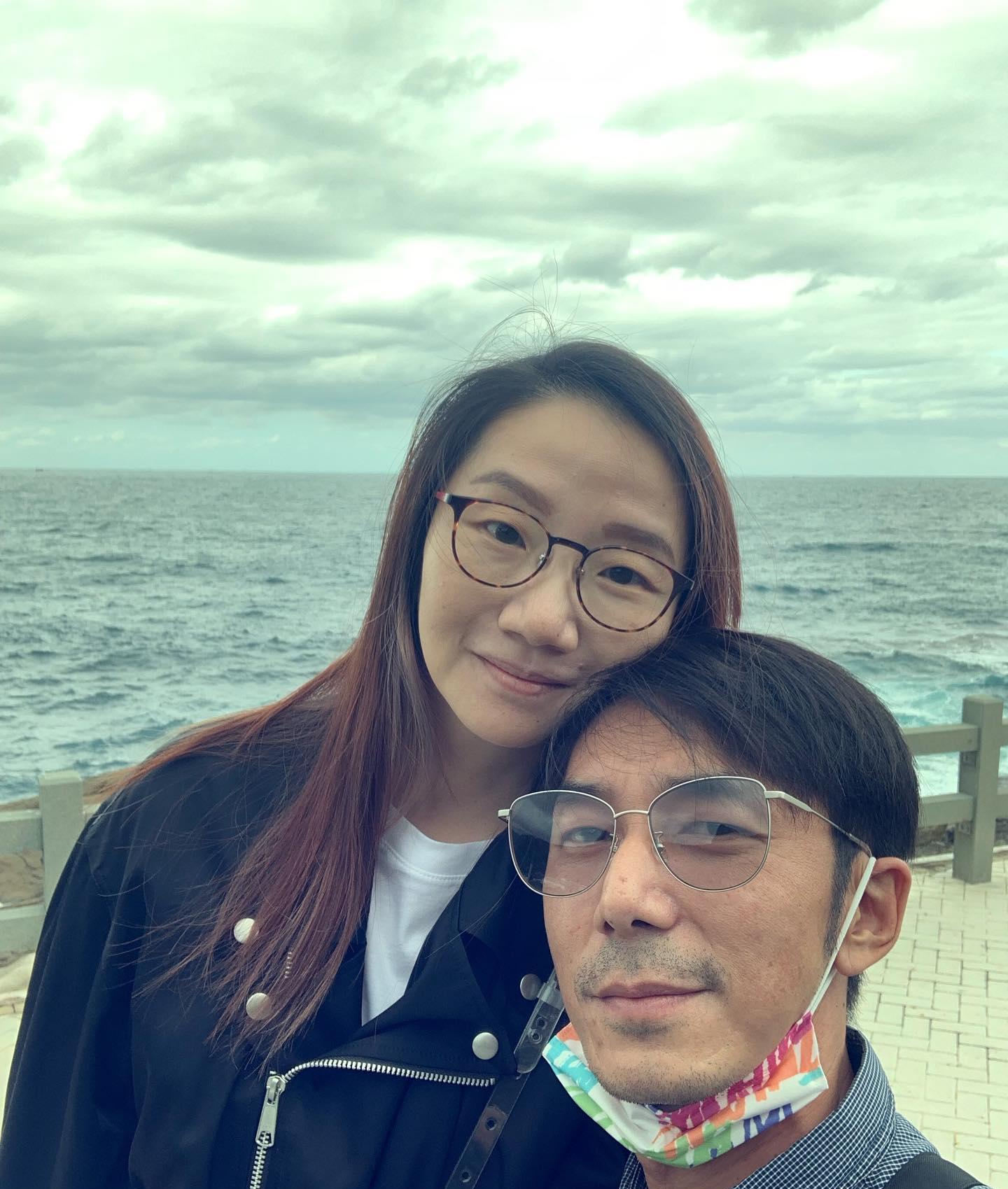 陶晶莹日前在youtube频道《wow桃姐》分享感情观,表示同床共枕多年的