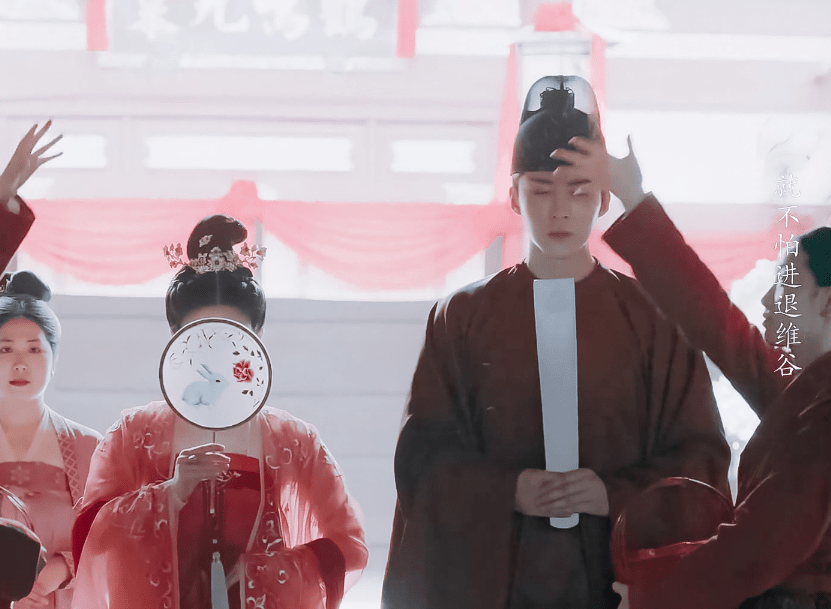 原创长歌行乐嫣皓都大婚赵露思美到众人团扇绣的兔子才是焦点