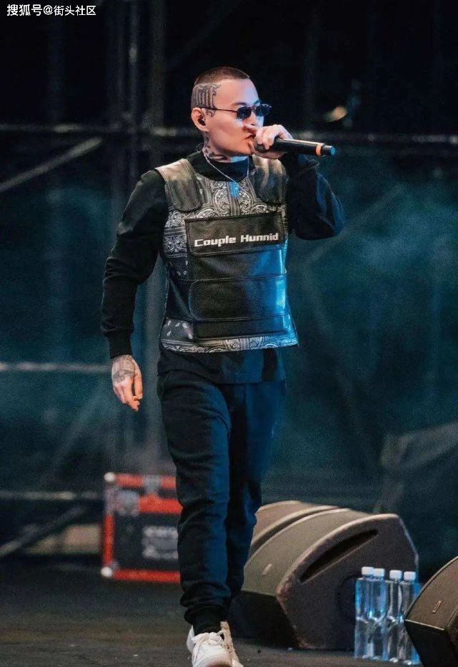 原创谢帝断网马思唯被清华校友包围中文嘻哈总统山应该怎么排