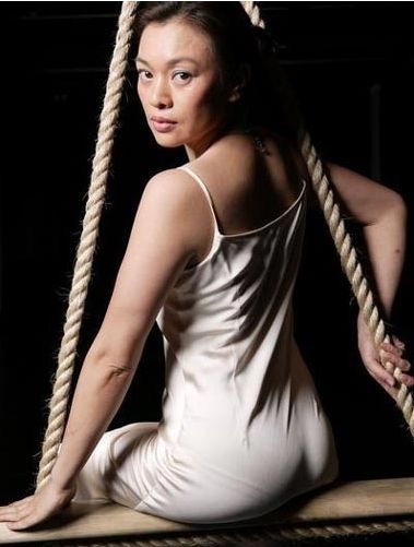 巩俐的同学,曾是娱乐圈五朵金花之一,嫁老外终于找到幸福_史可_丈夫