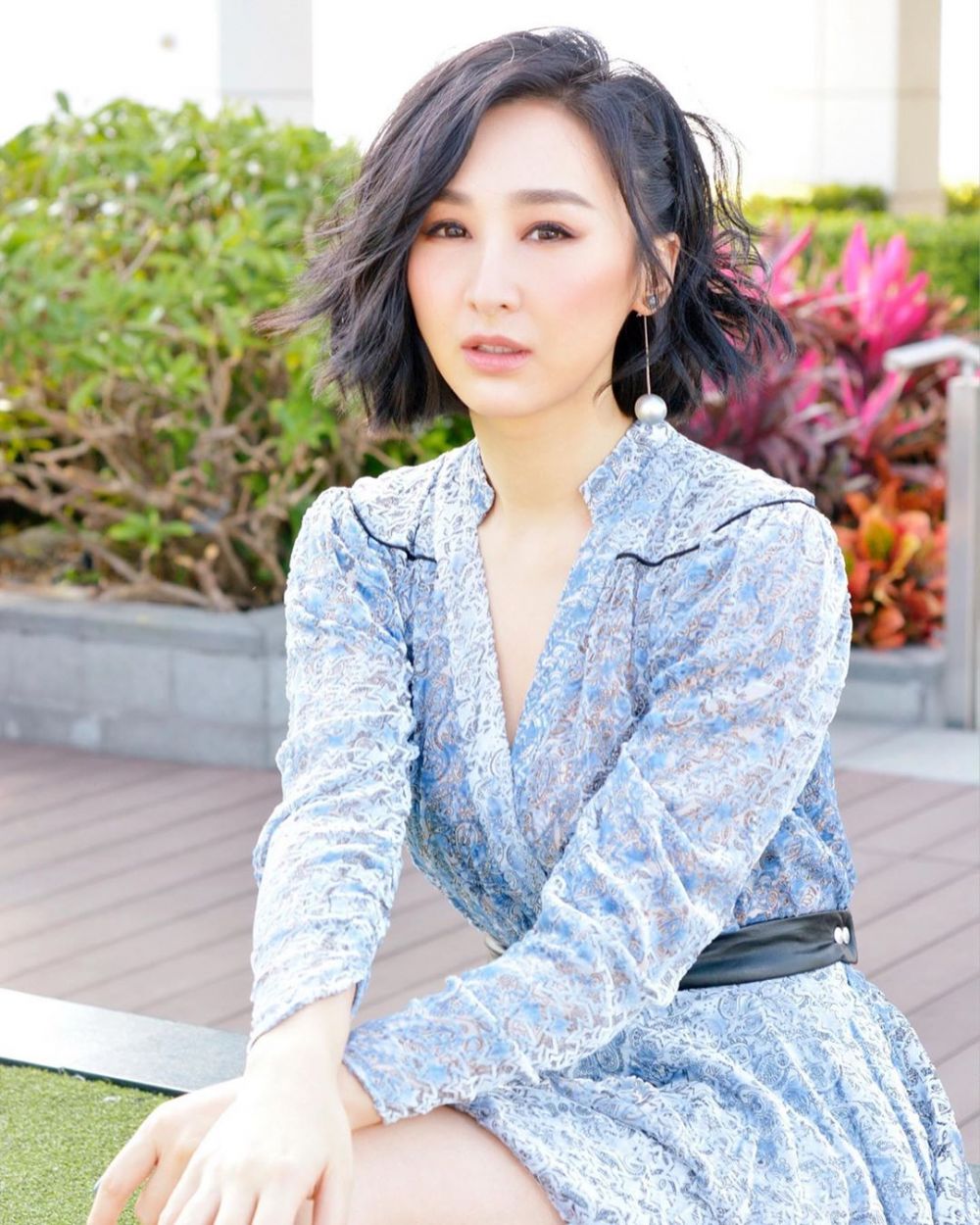 原创大秀露背美照tvb力捧小花高海宁傲人身材成焦点网友大赞完美