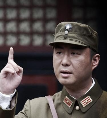 原来斯琴高娃的儿子是他,也是一名演员,但你肯定没注意到他_孙铁_母亲