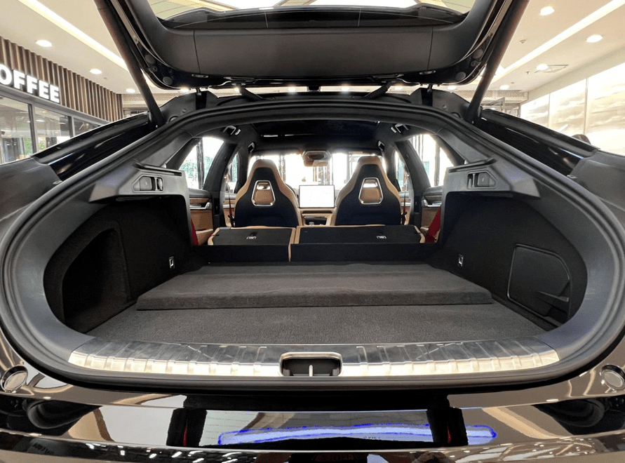 试驾极氪001后发现后排空间是卖点底盘调教最值得关注