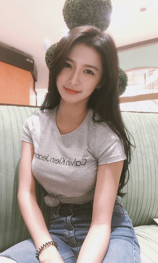 原创青春有你2蔡卓宜也是腿精紧身短裙穿出好身材堪比明星