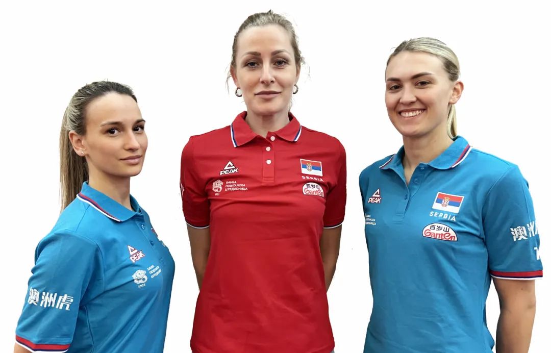 需求推荐了塞尔维亚女排主攻萨拉·科莉苏拉,二传安娜·雅克西奇,自由