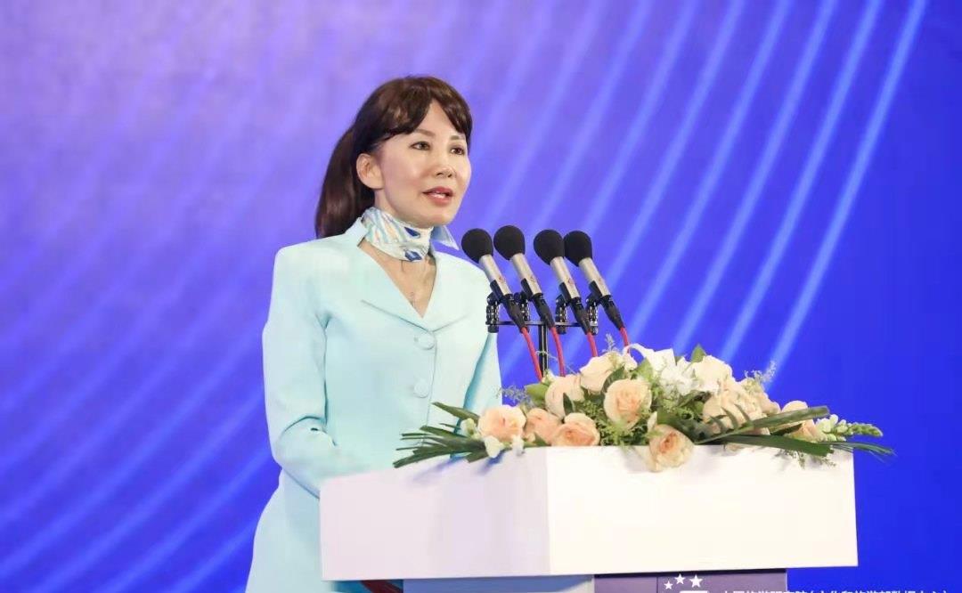 上海美女,北大毕业,掌管价值1000亿的公司,却0工资_孙洁_工作_时候