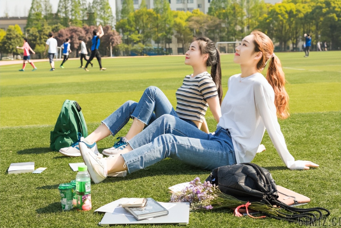 大学生迎来消息,毕业难度或再次升级,大学生的好日子要结束了_高校_清