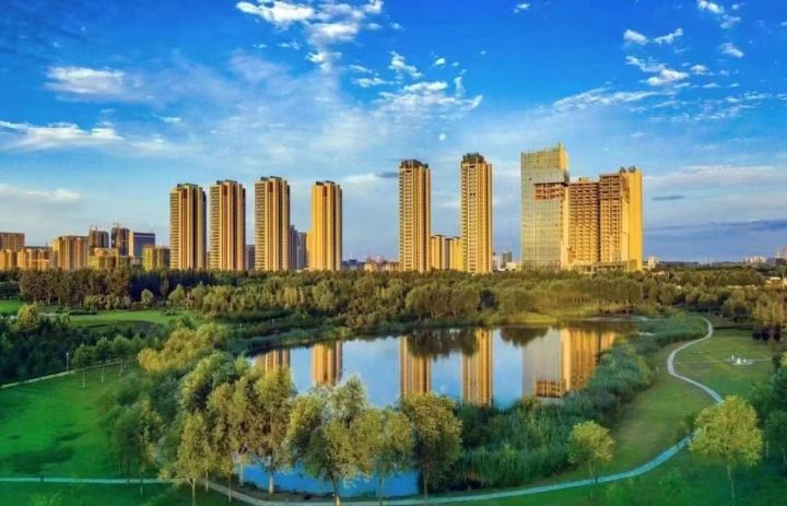 平度新市府旁的公园地产中央美地天麓
