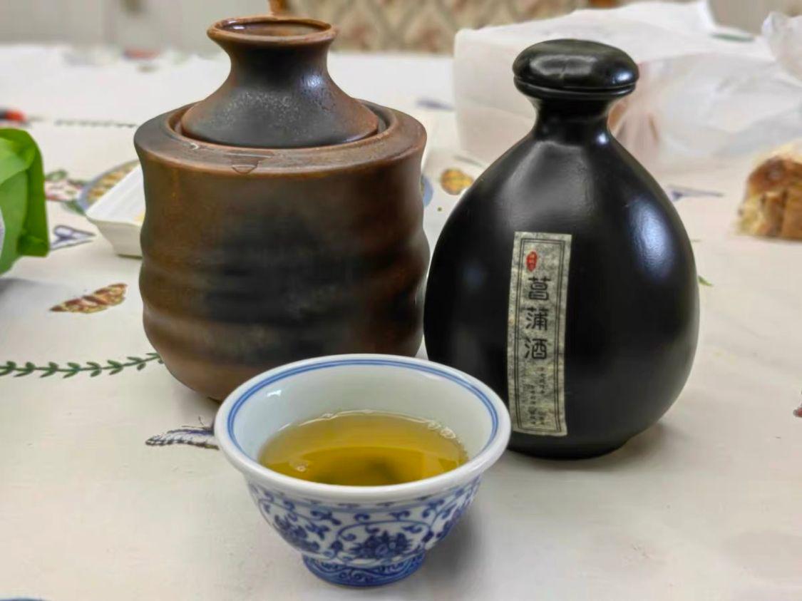 明日端午,记得"喝3酒避5毒",尊重老传统,寓意全家都安康_五毒_雄黄酒