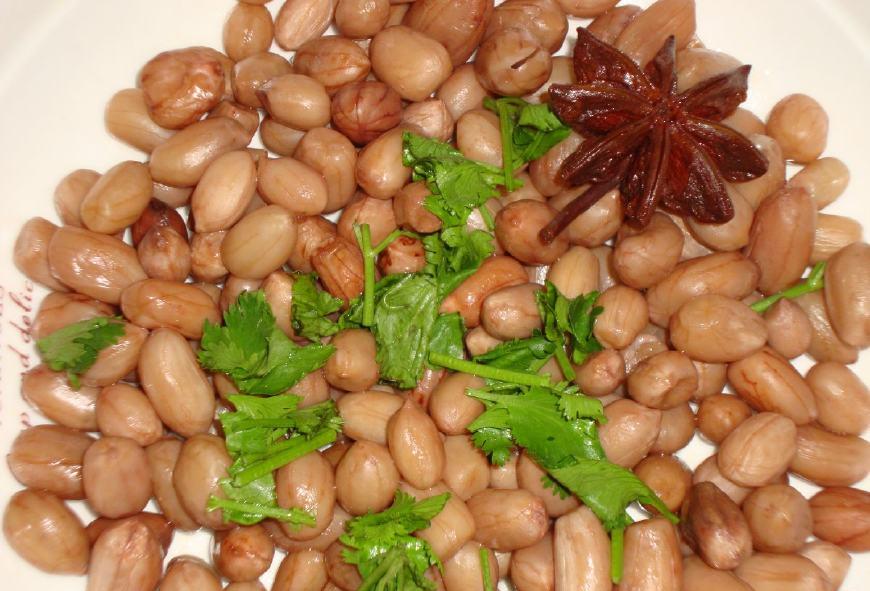 (1)在烹调方法上凉菜除必须达到干香,脆嫩,爽口等要求外,还要求做到