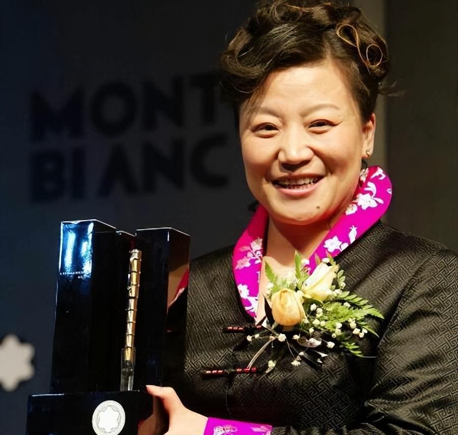 原创她是国家一级演员出生梨园却被奶奶废除艺名如今怎样了