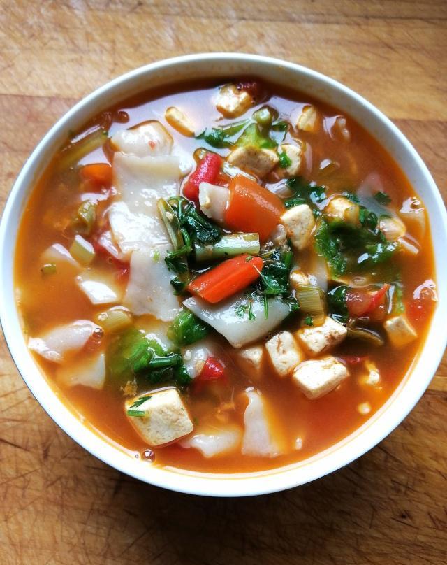 好吃的酸汤小揪面家常做法,简单易做,吃着香,孩子很爱吃_西红柿_面团