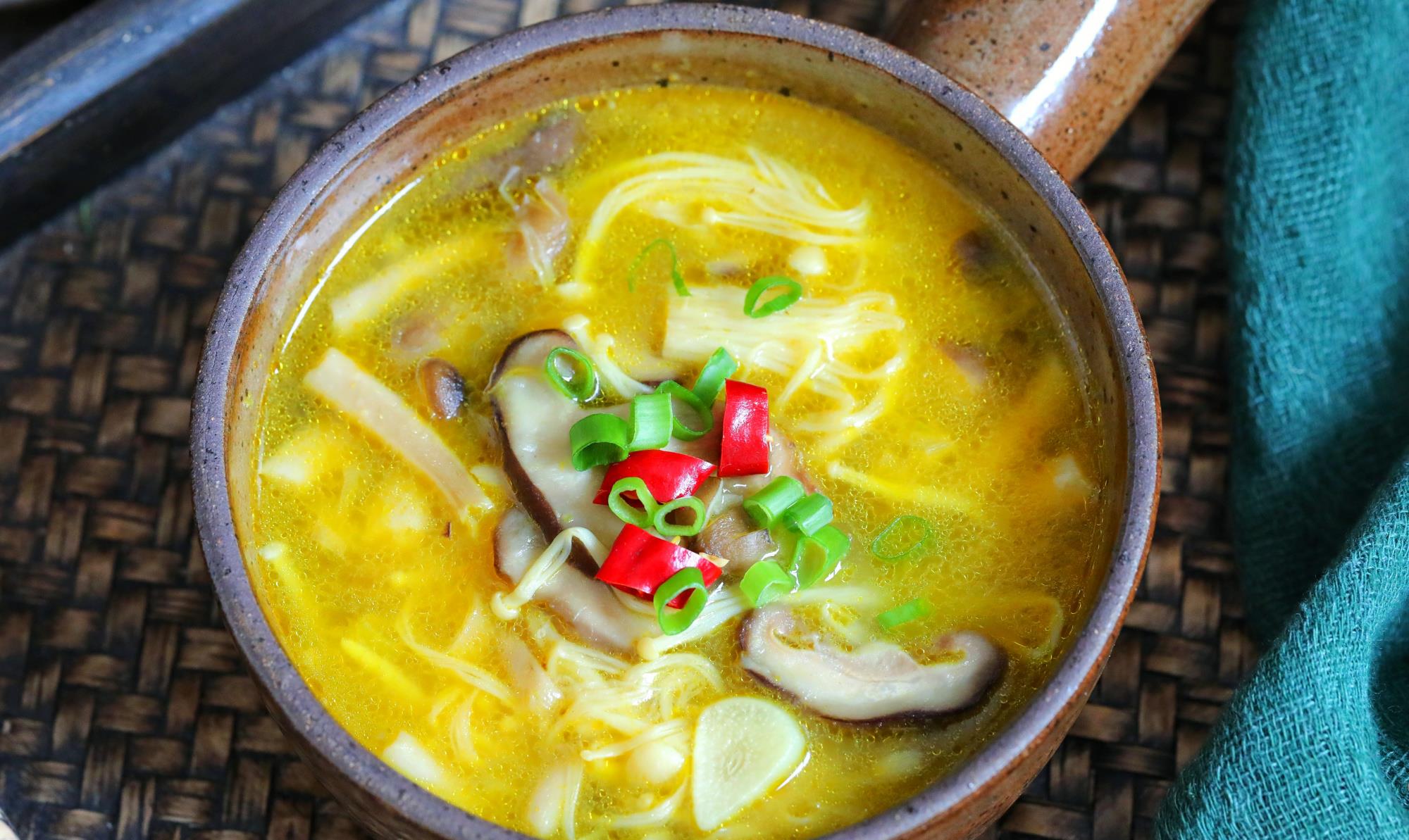 原创春季干燥我家一周喝三次这汤饭前来一碗酸爽开胃促进食欲