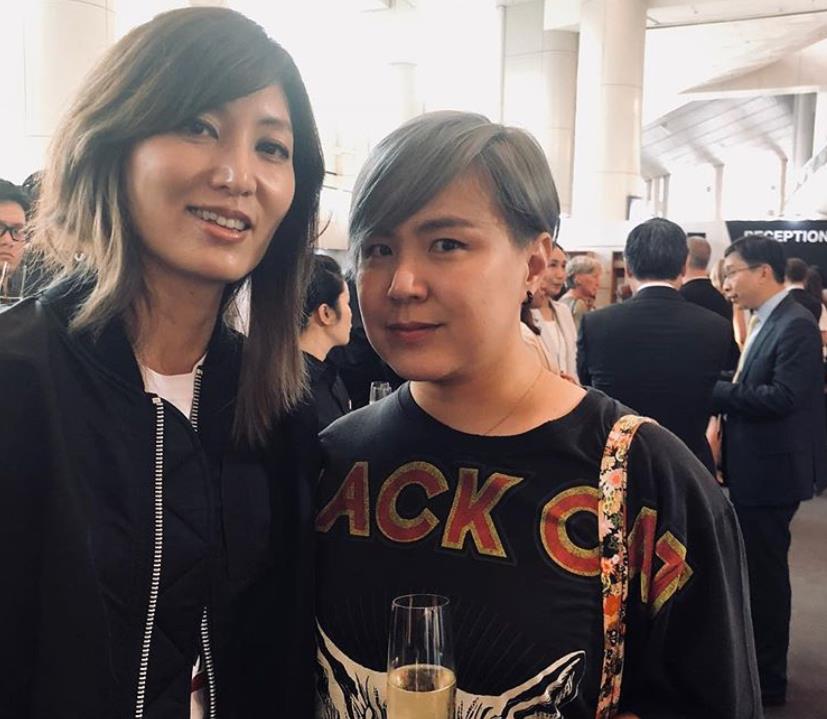 原创49岁周嘉玲近况曝光曾传与梁朝伟戏假情真息影后闪婚国外人