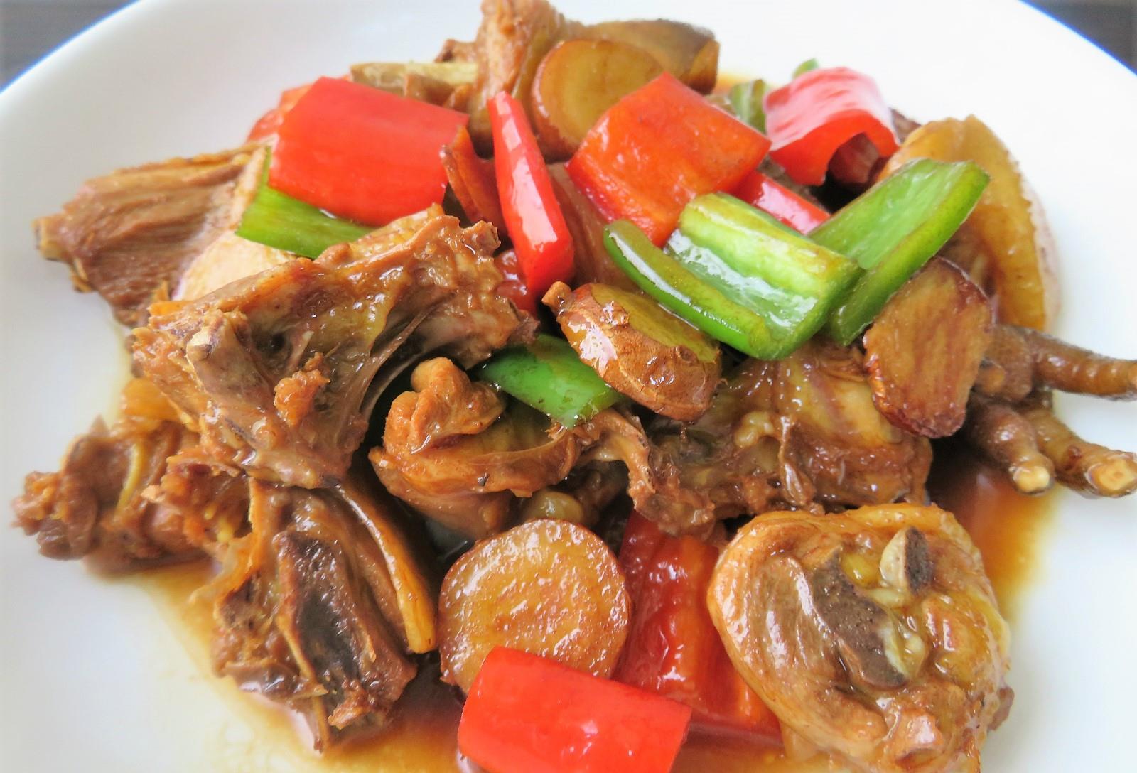 南方沙姜炒鸡的家常做法儿时记忆妈妈的味道我连吃3碗米饭