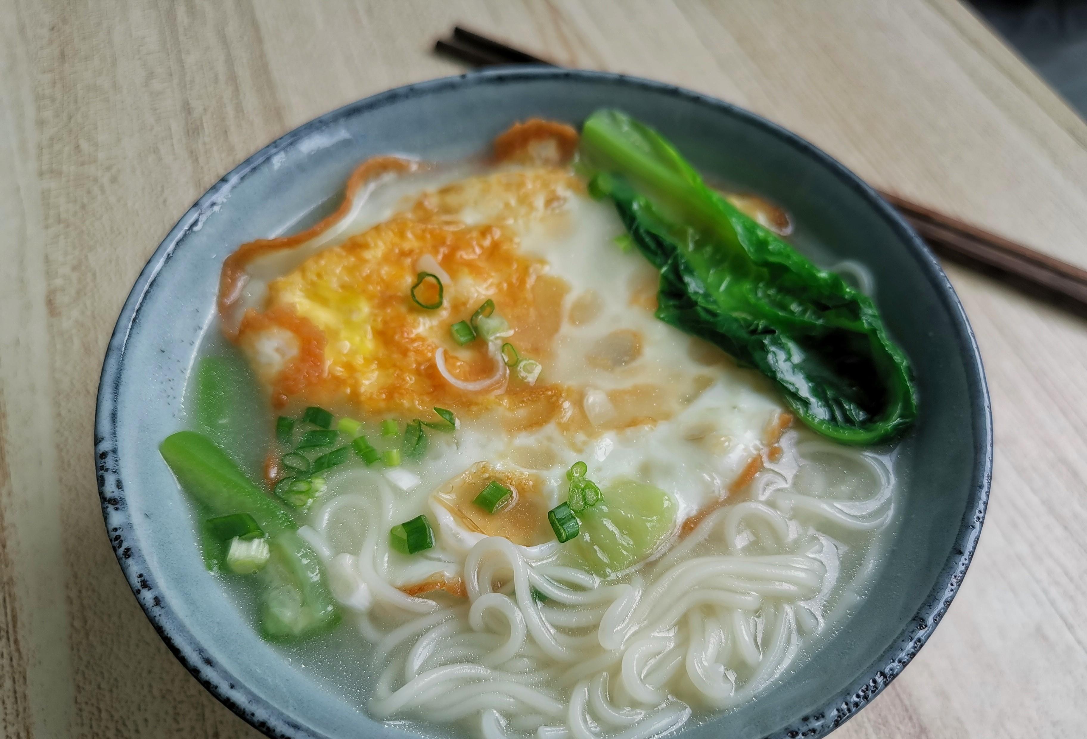 原创丝瓜除了炒着吃还可以煮面清甜鲜美不油腻面好吃面汤也好喝