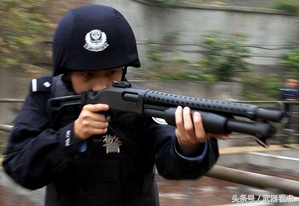 中国最硬核的印刷品武警荷枪实弹全程押运国家绝密的高考试卷
