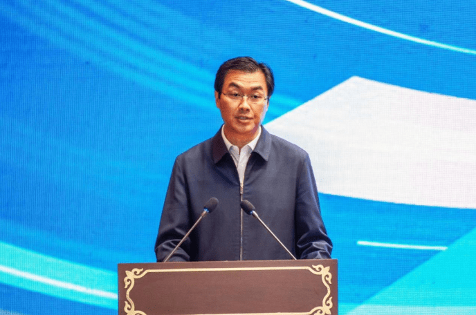 副市长,海东工业园区党工委书记,管委会主任袁林与中国电信青海公司