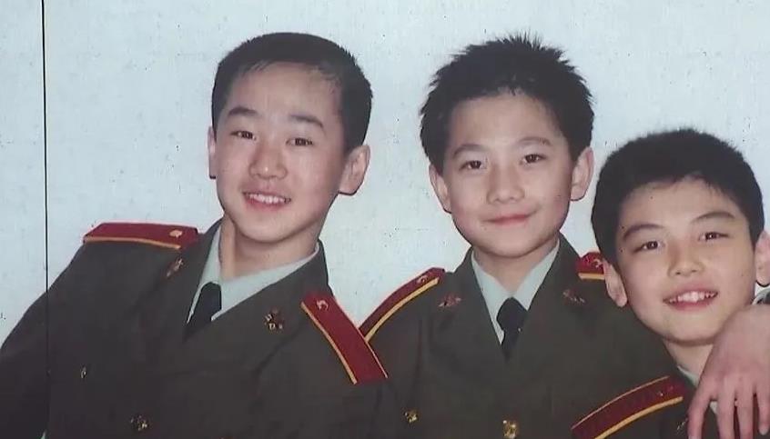 军艺"四大校草",前3位娱乐圈有名气,最后一位知道的没几个?