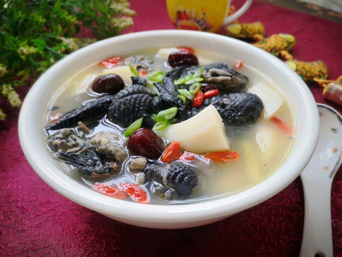 多给家人喝这汤,好喝滋补,高钙低脂营养足,全家都爱喝_山药_乌鸡_身体
