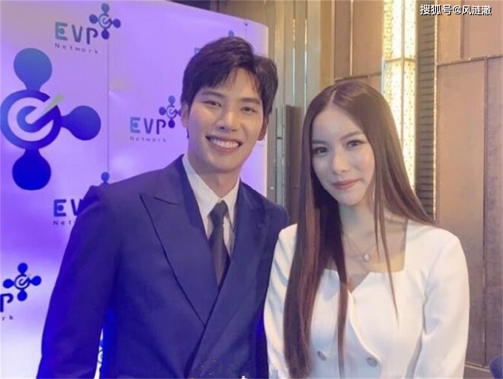 泰星max出家为家人祈福,泰剧女神noon现身支持_mook_tul_寺庙