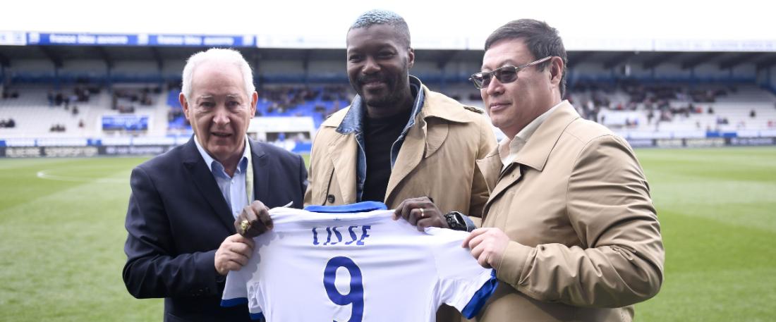 原创玻璃但长寿当年被郑智断腿的西塞40岁高龄加盟法甲中资球队