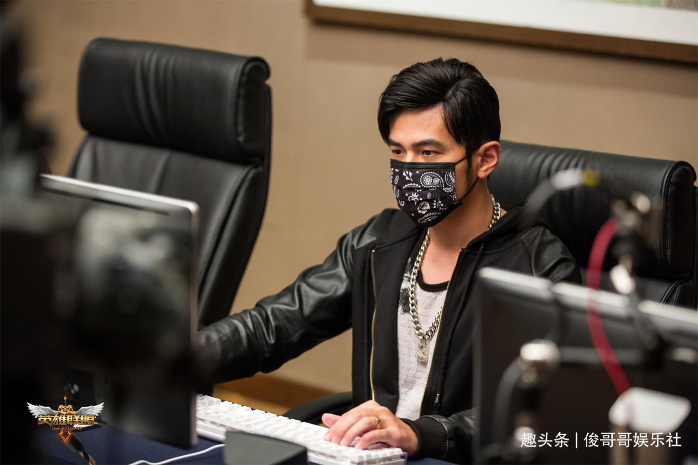 原创林俊杰开演唱会好友周杰伦教会女儿弹琴后是不是该出新专辑了