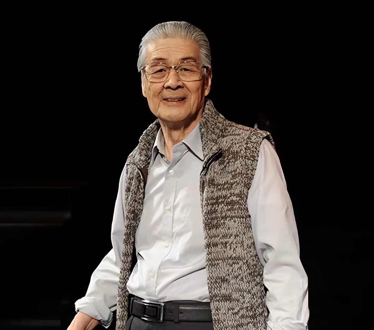 著名表演艺术家蓝天野去世!