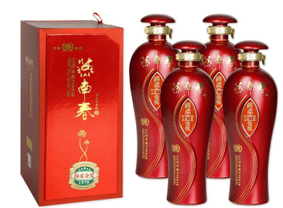 燕南春作为河北本地的一款好酒,这款酒在酿制的工艺上面所采用的是