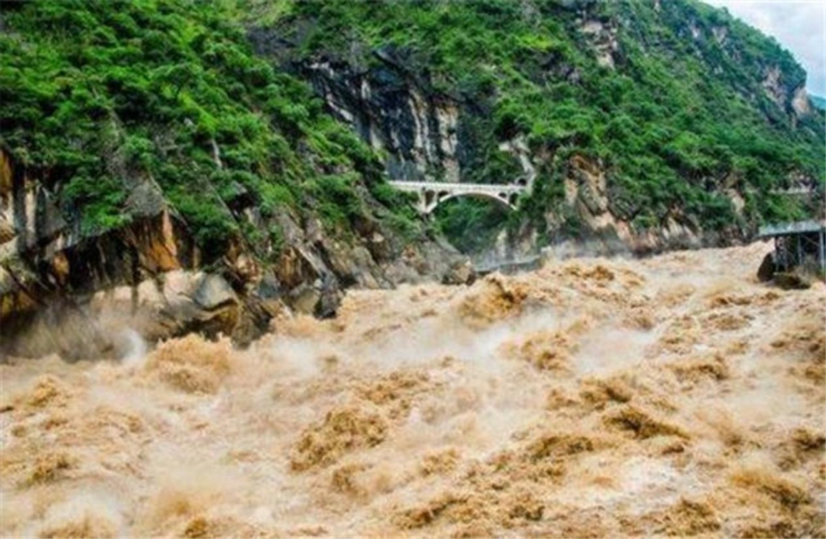 除了旱灾之外,水灾也是困扰了我国几千年的巨大自然灾害.