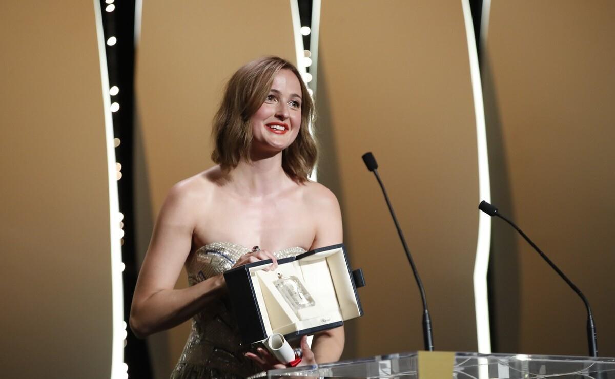 蕾娜特-瑞因斯夫凭借《世界上最糟糕的人》获最佳女演员奖第74届戛纳