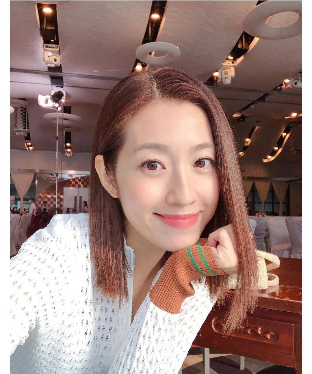 原创王浩信陈自瑶8岁女儿曝光真容漂亮啊出道完全ok