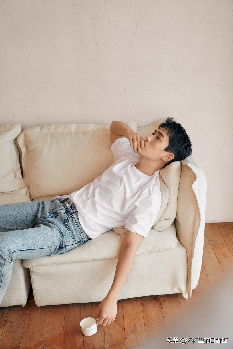 9位穿白t让人暴动男神龚竣湿身时尚白敬亭引犯罪肖战王一博