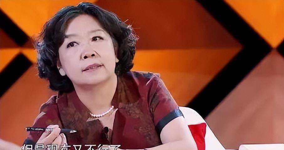 案子破到最后,居然是几乎查无此人的"李易峰前女友"程小蒙.