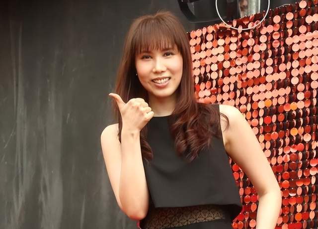 原创歌手余苑绮自曝睡不着觉弟弟说她像个骷髅人依然坚持努力工作