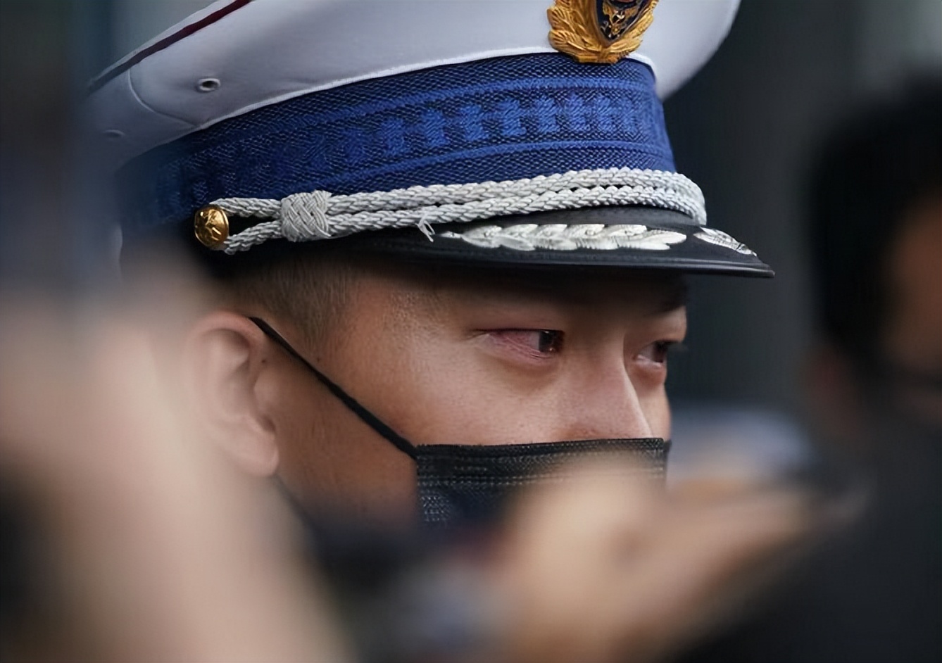 杭州大火劉澤軍幼年父母雙亡靠吃百家飯長大短暫人生英雄無悔