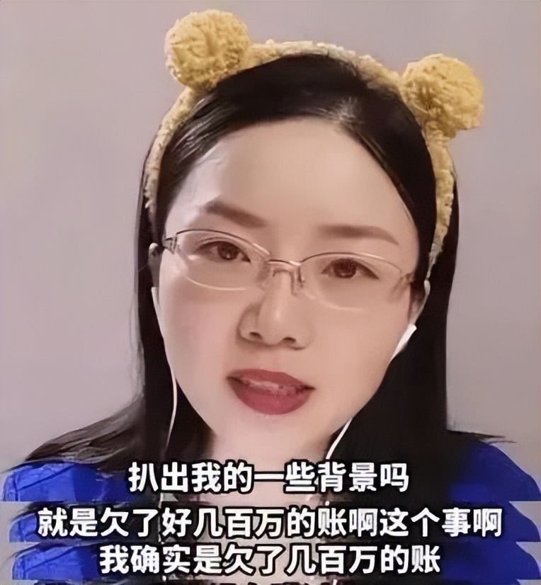 龙飞律师本名杨龙飞,出生在贵州铜仁一个特别偏远的苗族村.