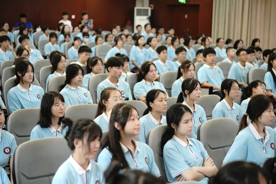 戏曲进校园,好戏开场喽!——记鱼洞中学中国传统文化教育活动