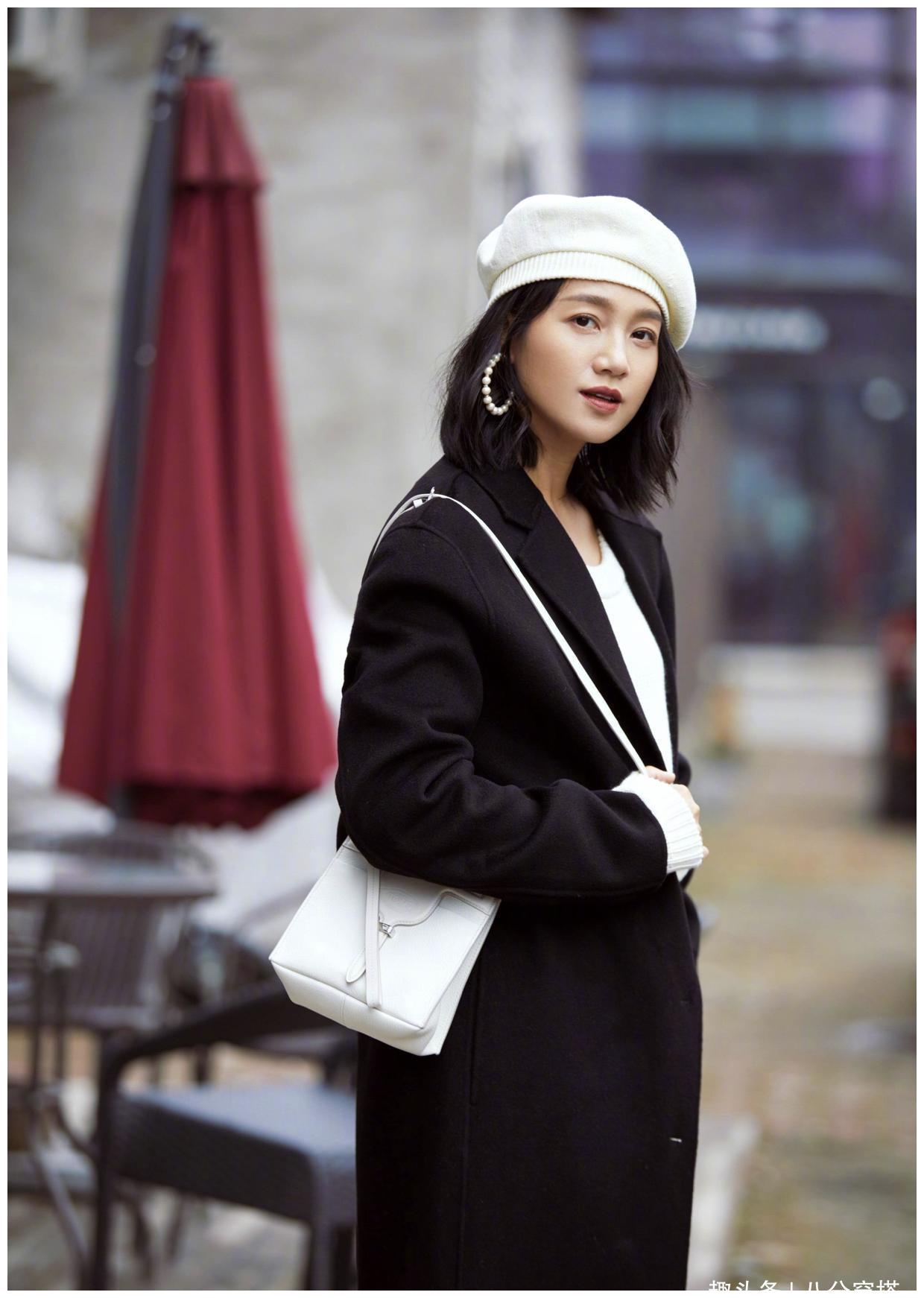 朱丹一身黑色穿搭现身活动!