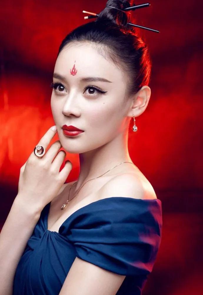 原创湖北十大美女明星七袁姗姗两宫爆红及绯闻七度之瓜