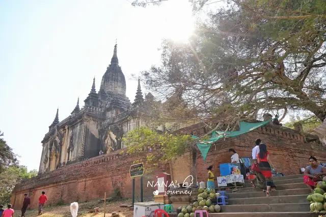 缅甸蒲甘的老回忆，古城中的古老佛塔，少数能上塔眺望景色的佛塔