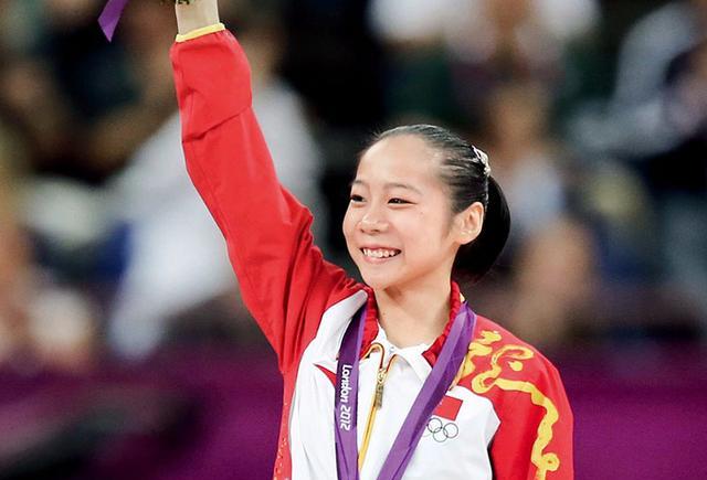 退役二次发育,却因身材矮小无人追,30岁依旧单身_邓琳琳_体操_邓杰